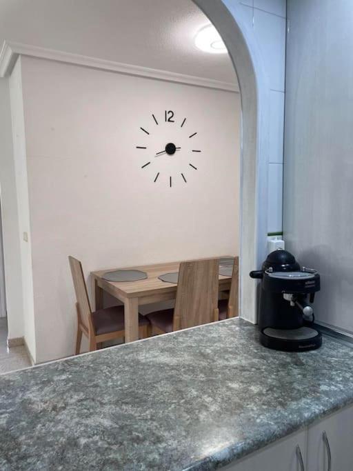 Flamenco Chill Apartment Torrevieja Exterior foto